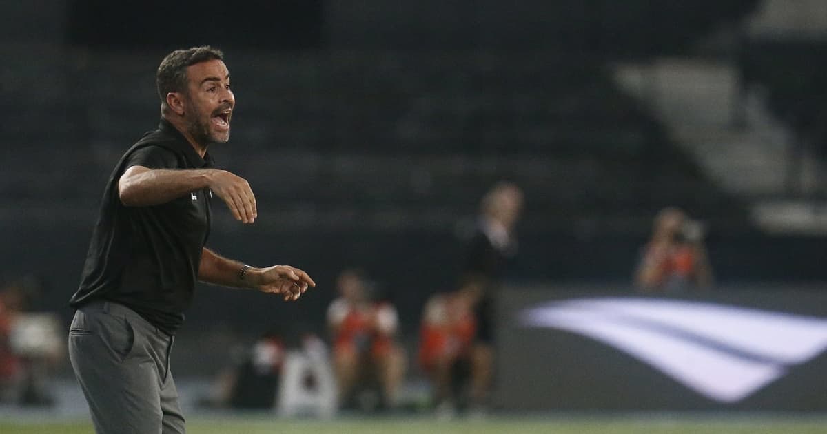 Técnico diz que "faltou mais fome" ao Botafogo após bater o Vitória por placar magro pela Copa do Brasil