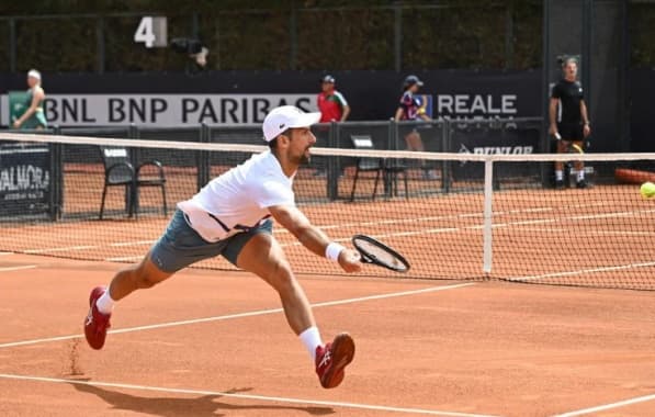 Dominado por chileno, Novak Djokovic é eliminado do ATP de Roma 