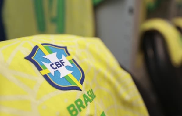 Debinha, Bruninha e Laís Estevam são convocadas para amistosos da Seleção Feminina 