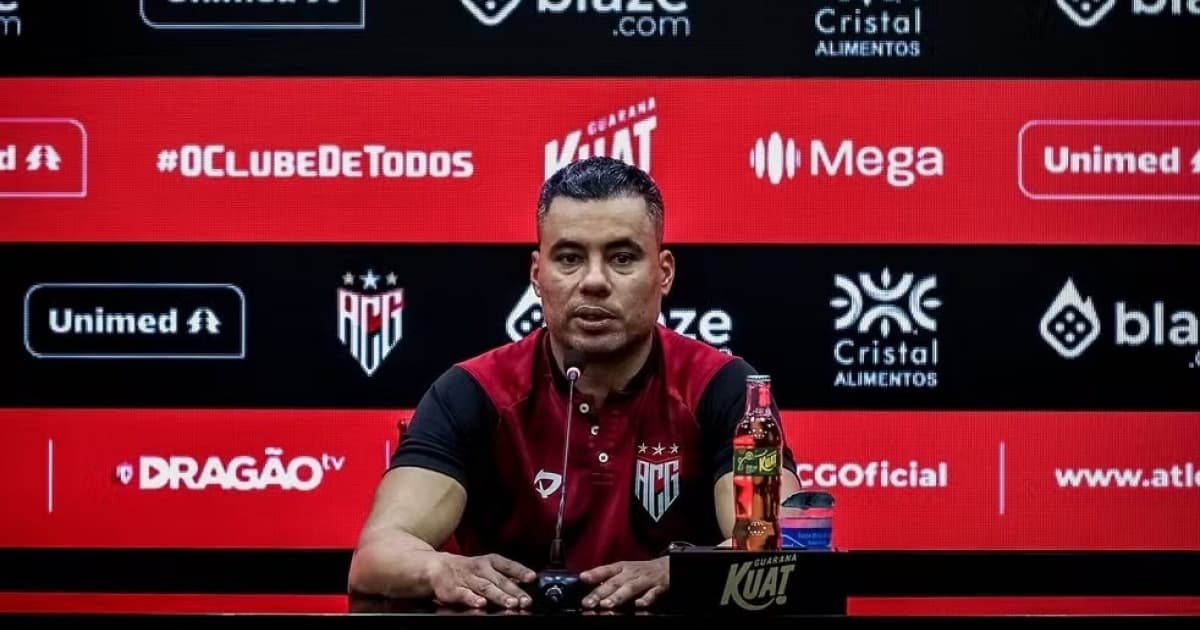 Jair Ventura celebra 1º triunfo do Atlético-GO na Série A: "Conseguimos sobrepor a estratégia do Vitória"