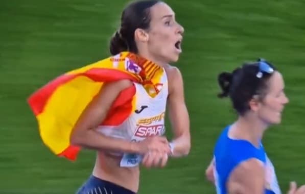 VÍDEO: Maratonista espanhola comemora bronze antes da chegada, é ultrapassada e fica sem o pódio 