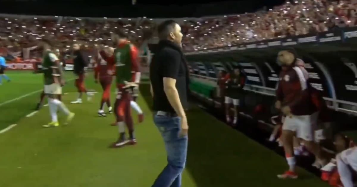 VÍDEO: Técnico do Inter se descontrola com torcedor após vitória na Sul-Americana