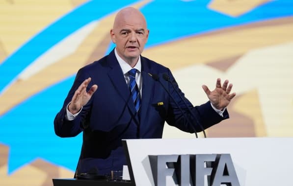 Presidente da FIFA se pronuncia sobre condenação de torcedores racistas; confira