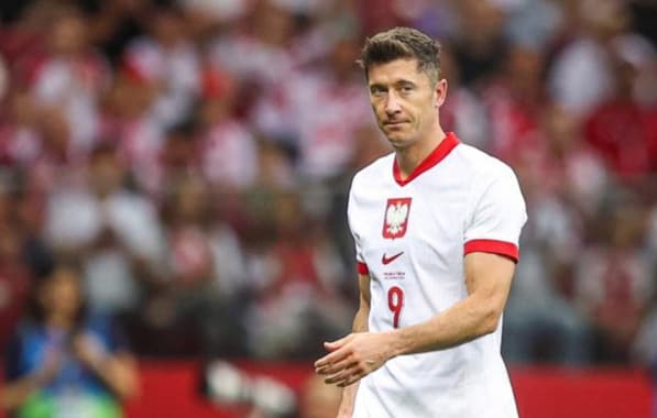 Lewandowski tem lesão constatada, está fora da estreia e preocupa Polônia para a Euro