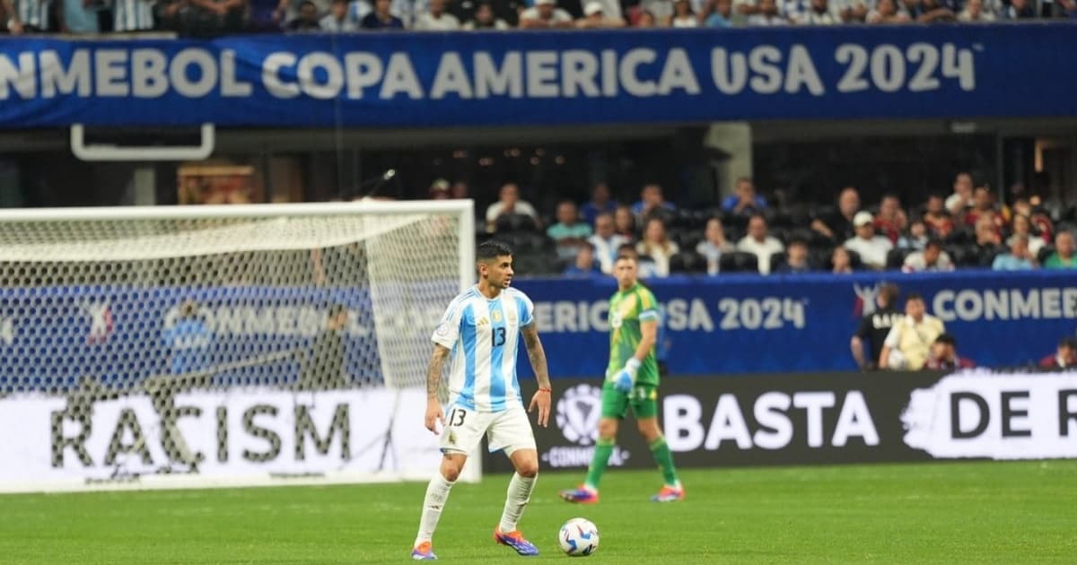 Após estreia com vitória, argentinos criticam gramado da Copa América: "Sempre será um nível abaixo da Euro"
