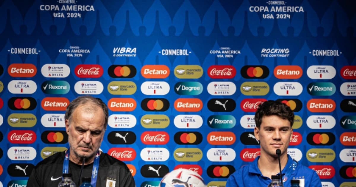 Marcelo Bielsa em entrevista coletiva antes de Brasil x Uruguai