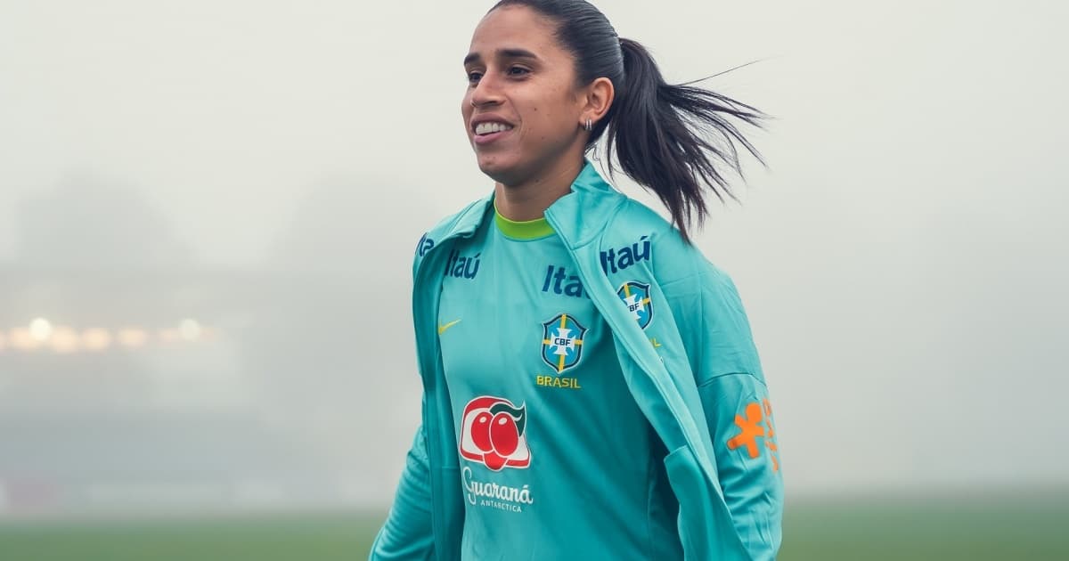 Rafaelle durante o treinamento da Seleção Brasileira