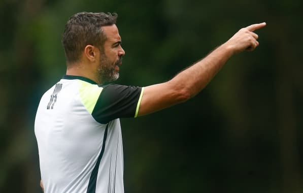 Braga prepara ida à Fifa devido ao não pagamento do Botafogo por Artur Jorge