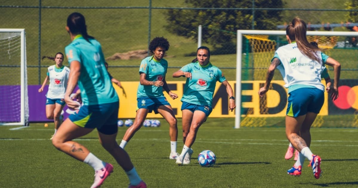 Treino da Seleção Brasileira feminina no CT