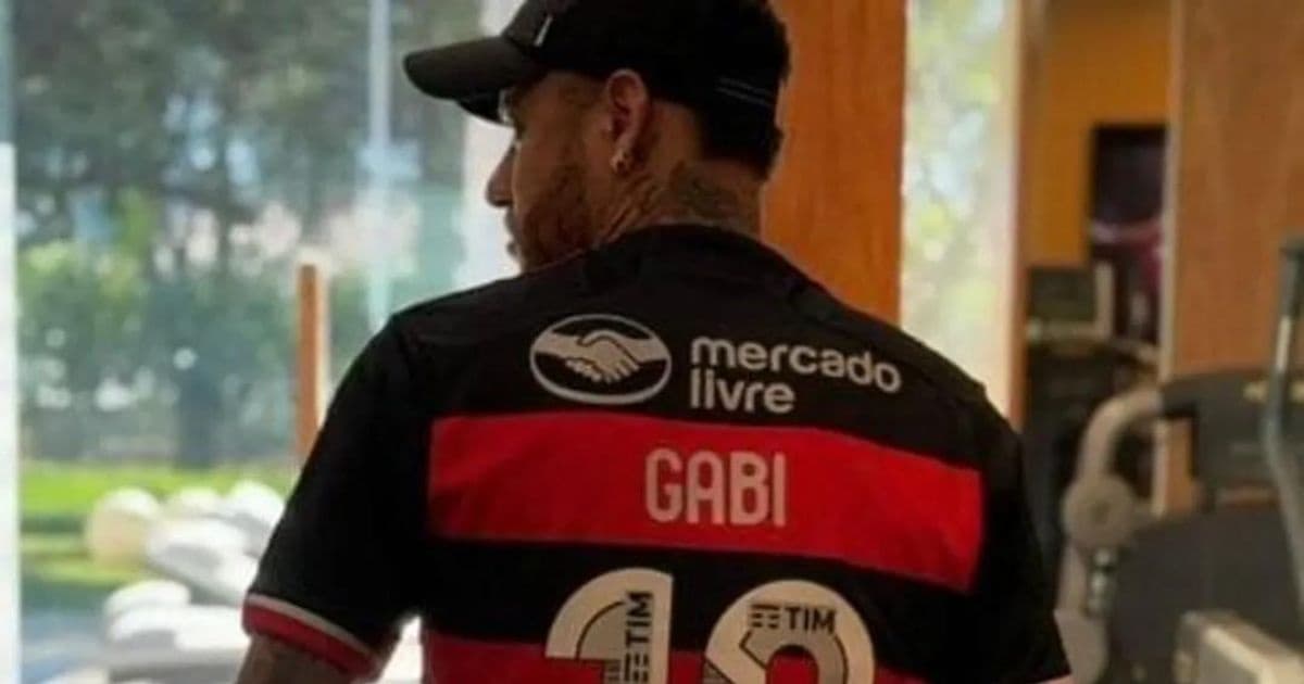 Neymar com a camisa do Flamengo 