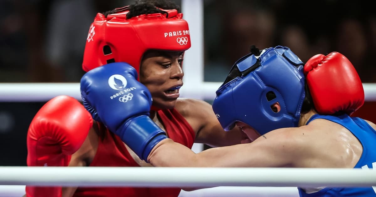 Tati Chagas enfrentando Aeji Im no boxe feminino nas Olimpíadas de Paris 2024