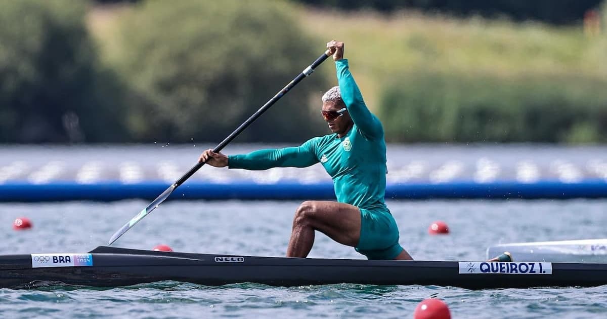 Isaquias Queiroz durante as quartas de finais da canoagem c1 1000m