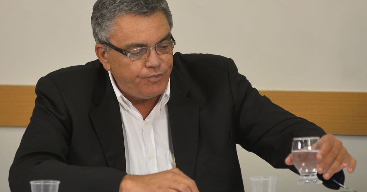 STJD tira de pauta o julgamento do recurso de Paulo Carneiro, presidente do Vitória