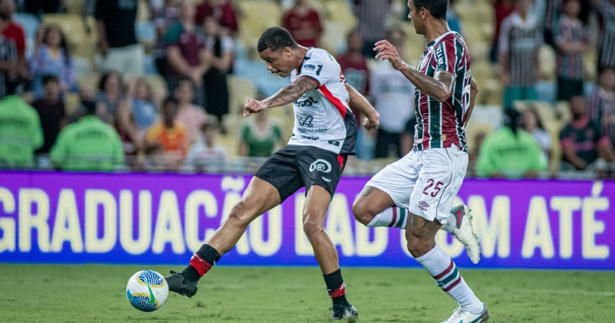Janderson marca no fim, Vitória vence o Fluminense no Maracanã e sai da zona de rebaixamento