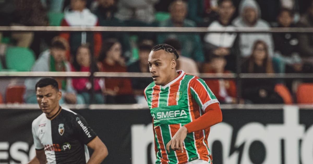 Vitória acerta contratação do atacante Léo Jabá, ex-Corinthians e Vasco 