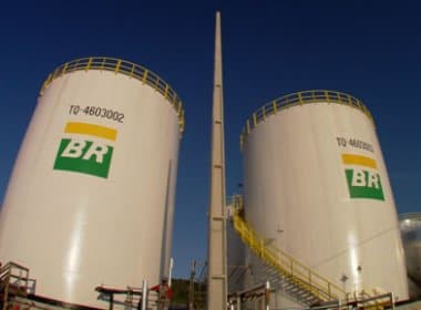 Fornecedores da Petrobras concentram doação eleitoral