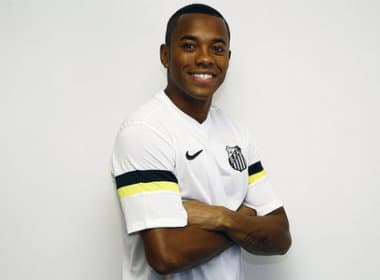 Robinho reduz salário e deve permanecer mais tempo no Santos