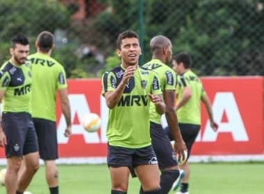 Com dores na panturrilha, Marcos Rocha vira dúvida do Atlético-MG para quarta
