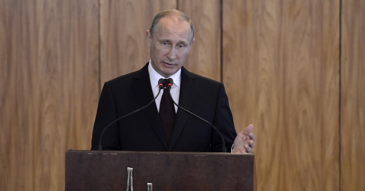 Putin assina saída da Rússia de tratado que proíbe testes com armas nucleares