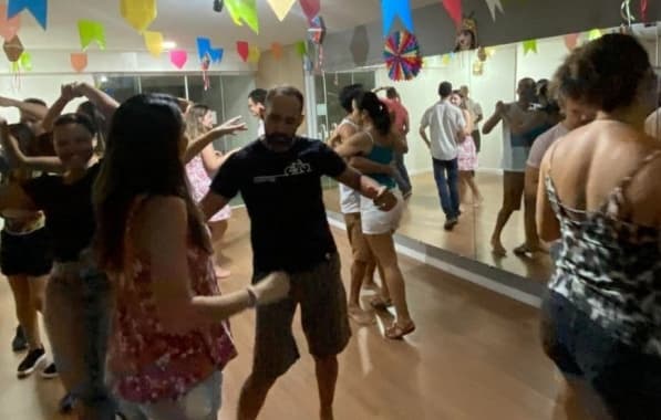 Festejos juninos injetam R$ 2 bilhões na economia baiana e impulsionam aulas de forró