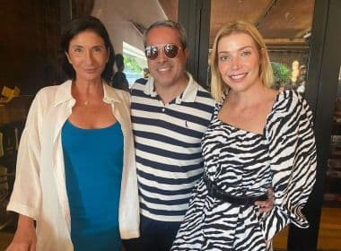 Zizi e Luiza Possi vão ao restaurante Amado e almoçam com Ginno Larry