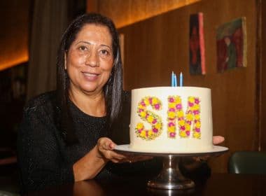Empresária Sônia Mara comemora aniversário com amigos no Fasano