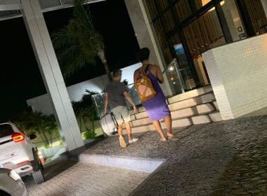 Rita Batista é flagrada em hotel com ‘misterioso’ namorado