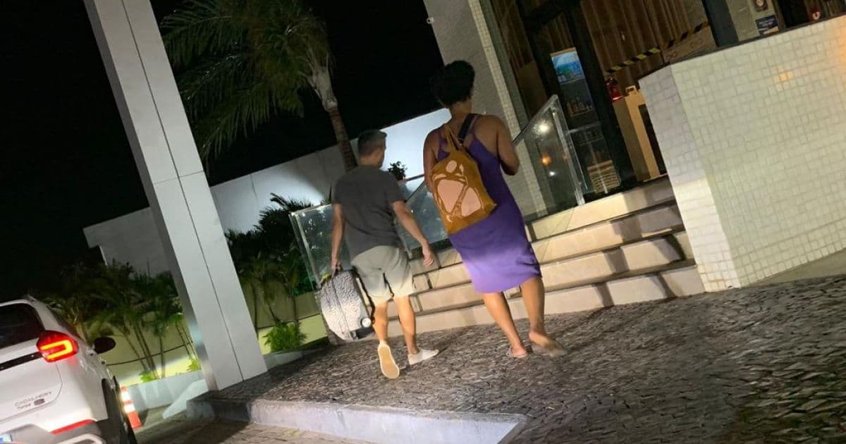 Rita Batista é flagrada em hotel com ‘misterioso’ namorado