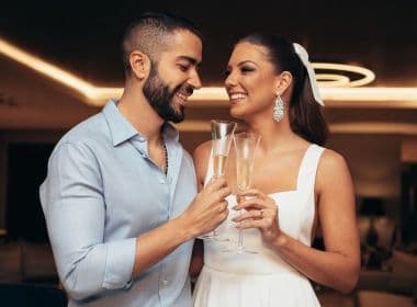 Rafa Marques e Pati Guerra oficializam noivado com jantar em família