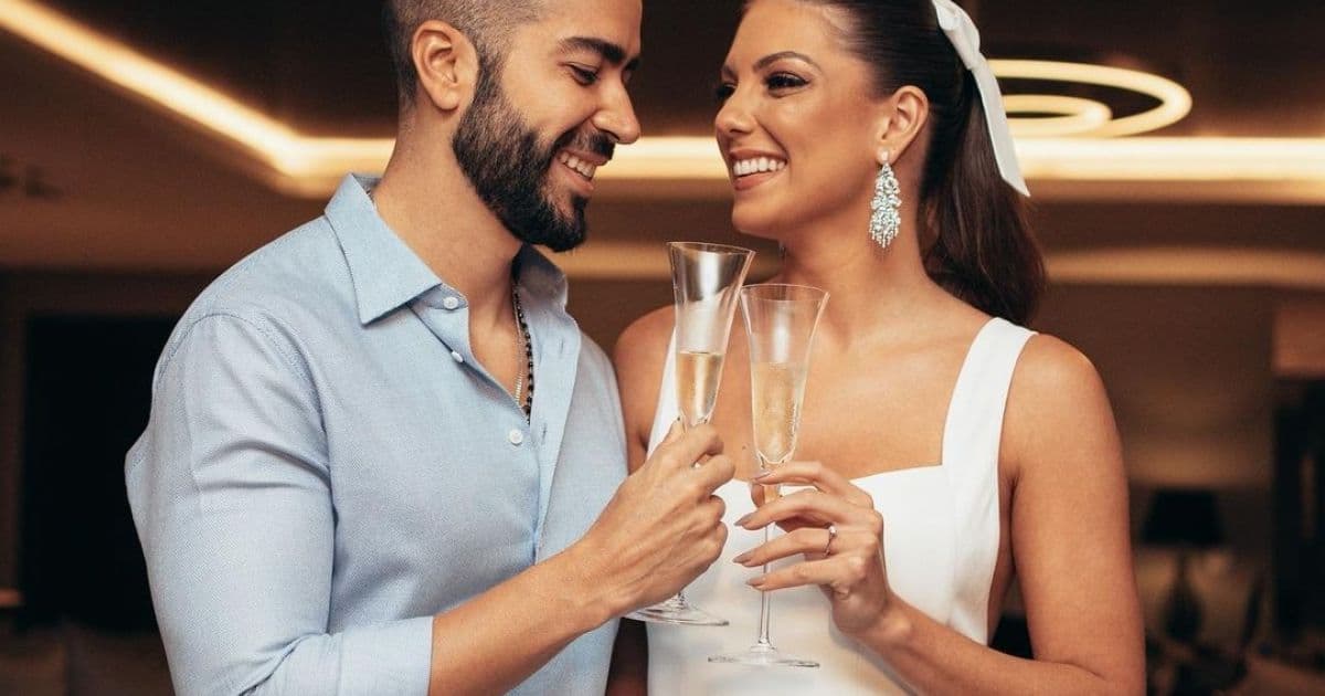 Rafa Marques e Pati Guerra oficializam noivado com jantar em família
