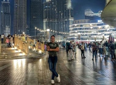 Empresário Rodrigo Almeida curte belezas de Dubai