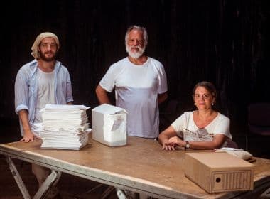 Espetáculo 'Do Outro Lado do Mar' ganha versão presencial no palco do Teatro Vila Velha