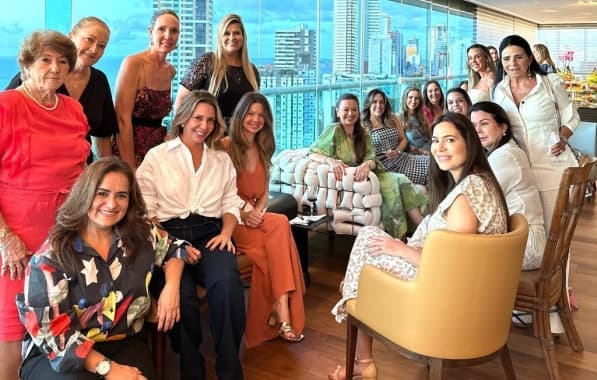 Alessandra Mattos recebe festa surpresa e curte tarde animada com amigas; confira os cliques