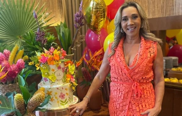 Lila Moraes comemora aniversário no Restaurante Fasano Salvador