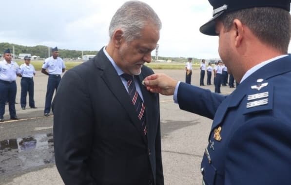 Isaac Edington recebe homenagem da Força Aérea Brasileira; confira