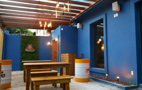 Rhoncus Pub reabre suas portas com novo endereço no Rio Vermelho