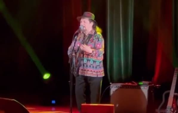 Geraldo Azevedo apresenta show “Voz e Violão” no Teatro Sesc Casa do Comércio; veja vídeo