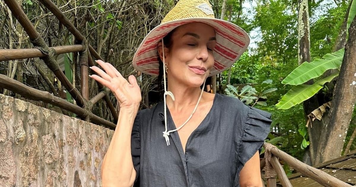 Após show em São Paulo, Ivete Sangalo aproveita tarde de descanso na Ilha dos Frades