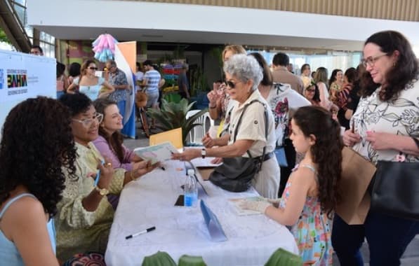 Coleção de livros inspirados na Bahia é lançada em tarde de autógrafos em Salvador