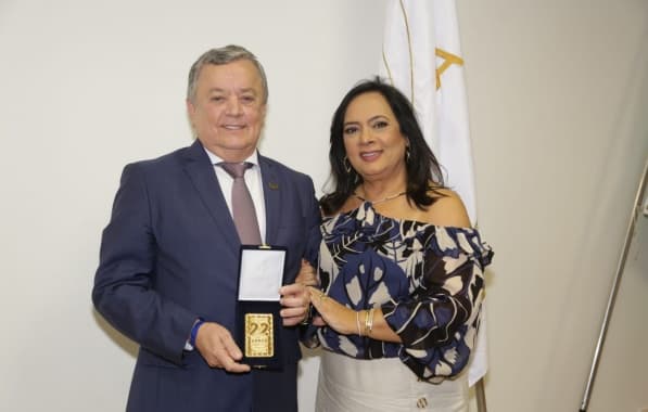 Presidente da Fecomércio, Kelsor Fernandes recebe importante honraria em Porto Seguro