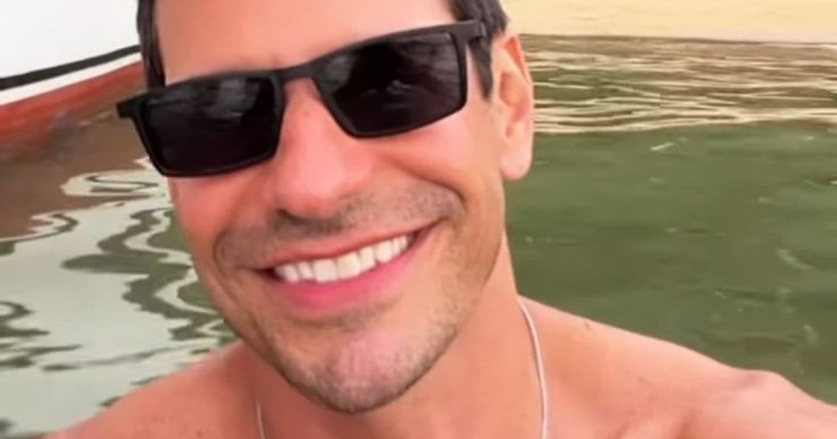 Entre festas e praias, Alexandre Barillari curte semana em Salvador