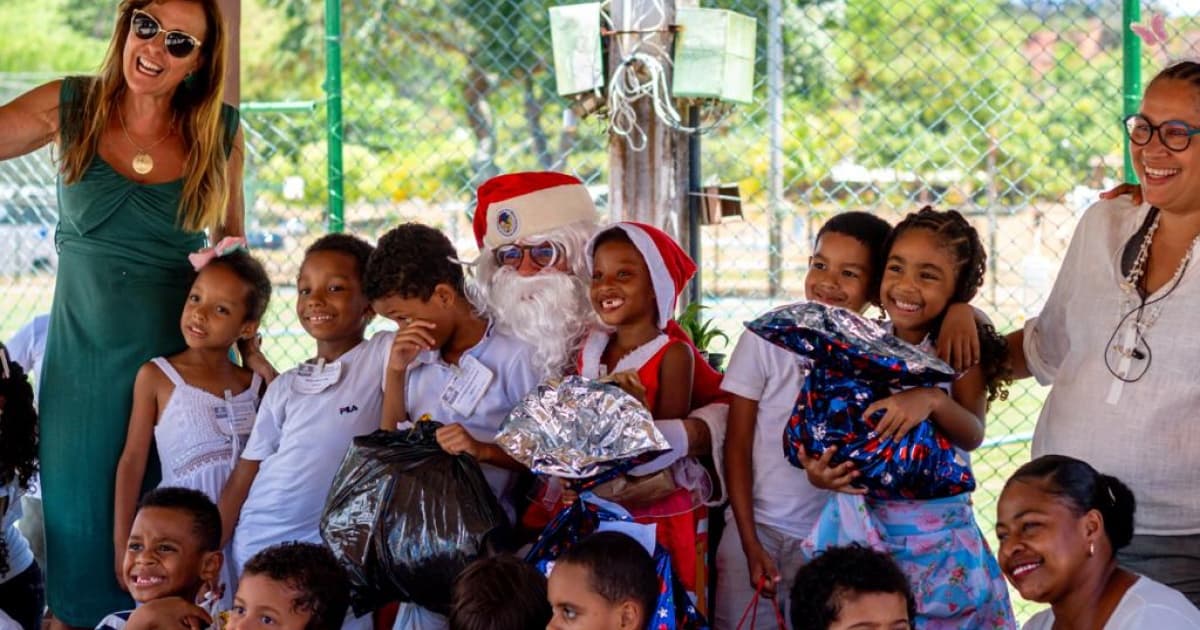 Estudantes de escola particular de Salvador promovem ação solidária para crianças 