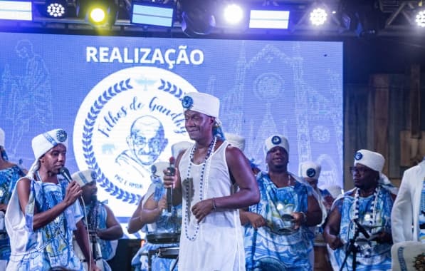 Pelourinho recebe cortejo de afoxés em manifestação que ressalta a cultura africana 