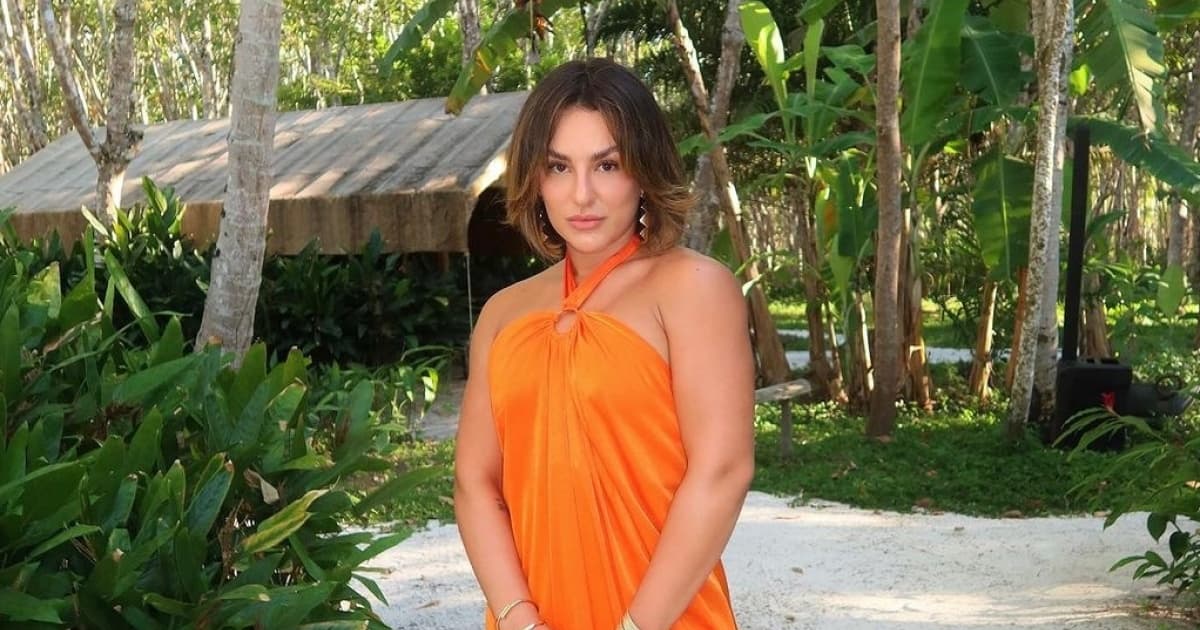 Kéfera compartilha registros de sua primeira viagem a Trancoso