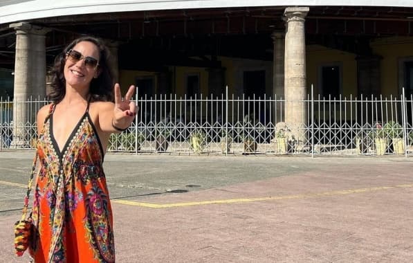 Adriana Birolli aproveita estadia em Salvador para turistar pela cidade