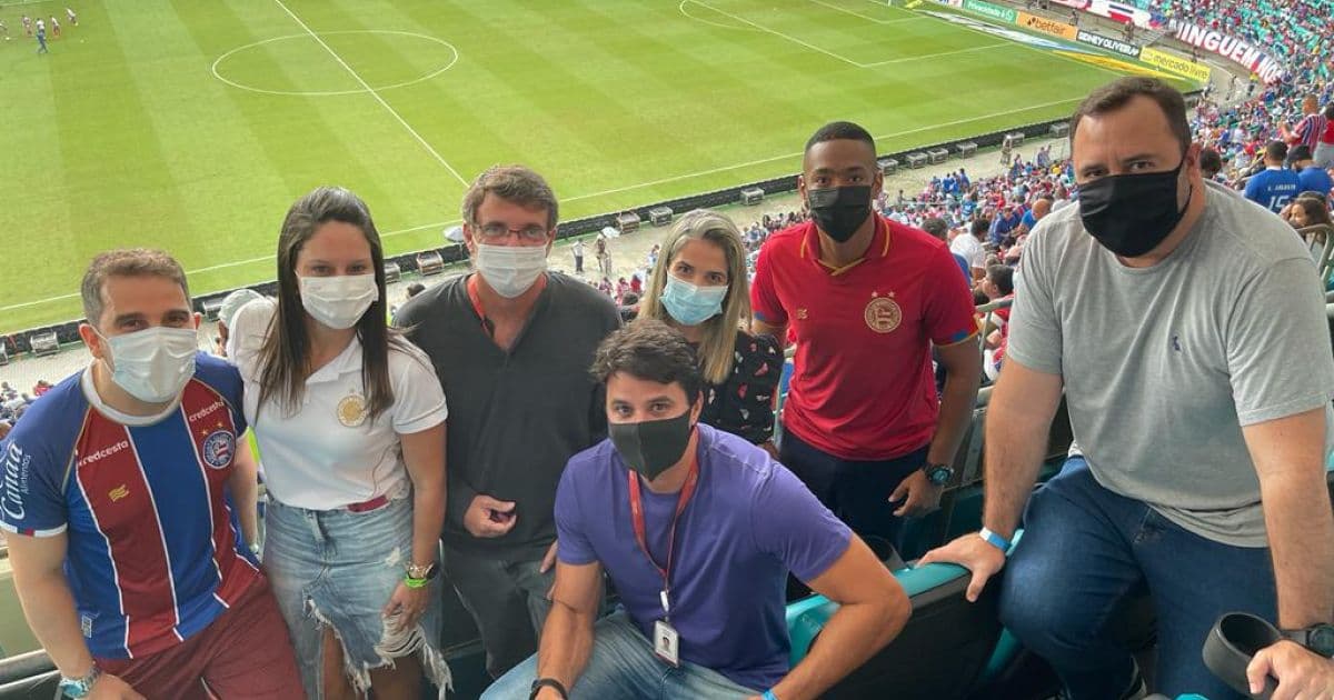 Arena Fonte Nova homenageia profissionais da vacinação em jogo Bahia e Fluminense