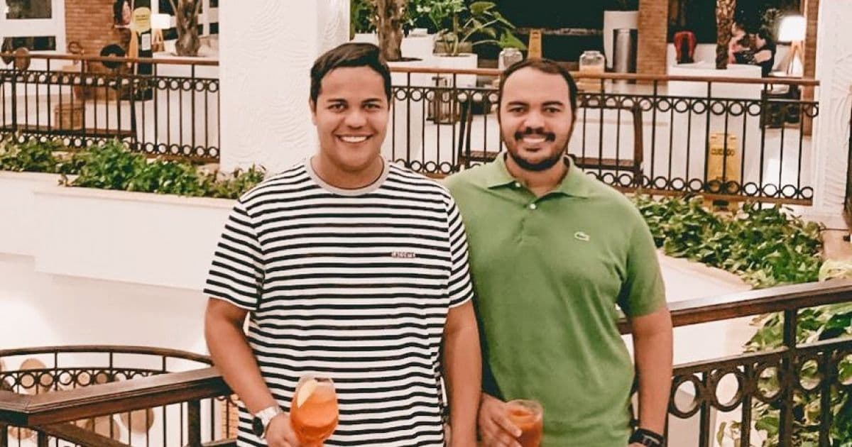 Irmãos Danilo e Daniel Oliveira comemoram aniversário em encontro intimista