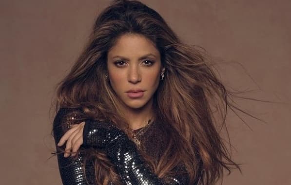 Depois de ganhar o prêmio de Mulher do Ano, Shakira faz discurso sobre traição: “O importante é ser fiel a si mesma” 