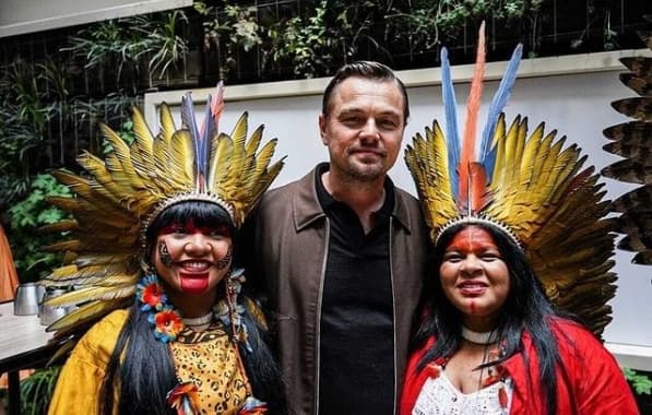Leonardo DiCaprio posta foto de Lula e elogia a demarcação de terras indígenas