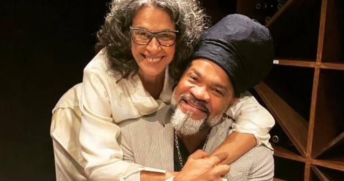 Em Salvador, Simone recebe Carlinhos Brown e Ilê Ayiê